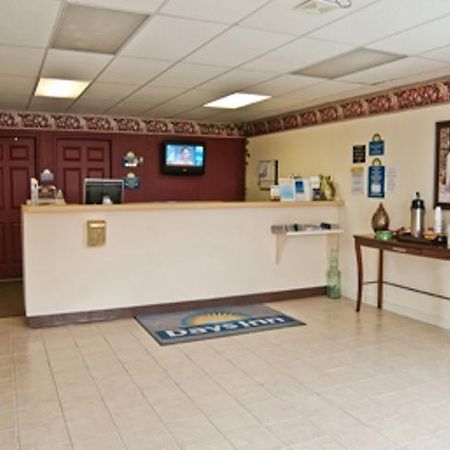 All Day Inn Sandston Intérieur photo
