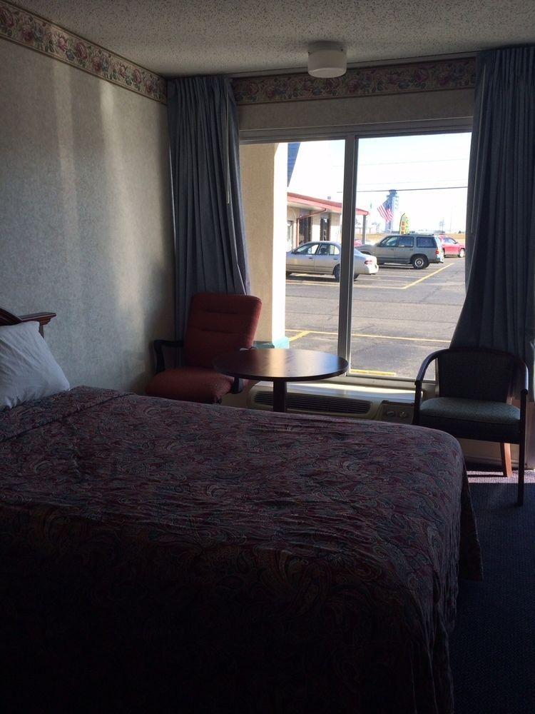 All Day Inn Sandston Extérieur photo