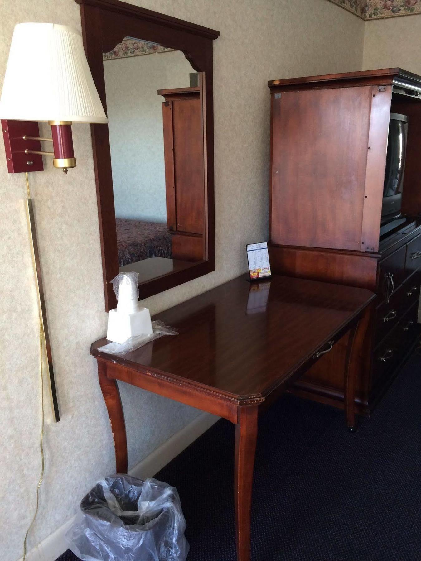 All Day Inn Sandston Extérieur photo